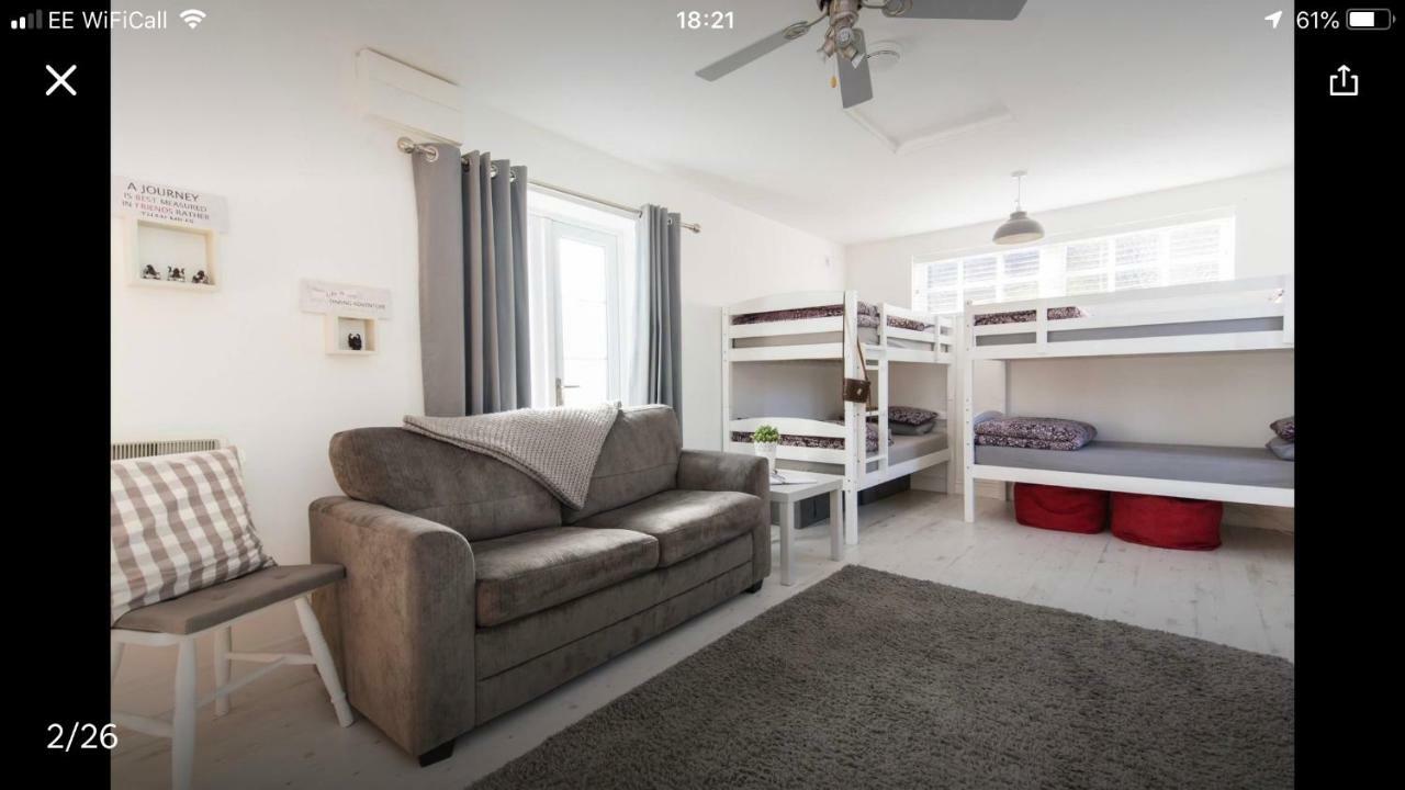 The Shed Bed & Breakfast Merthyr Tydfil Exterior photo