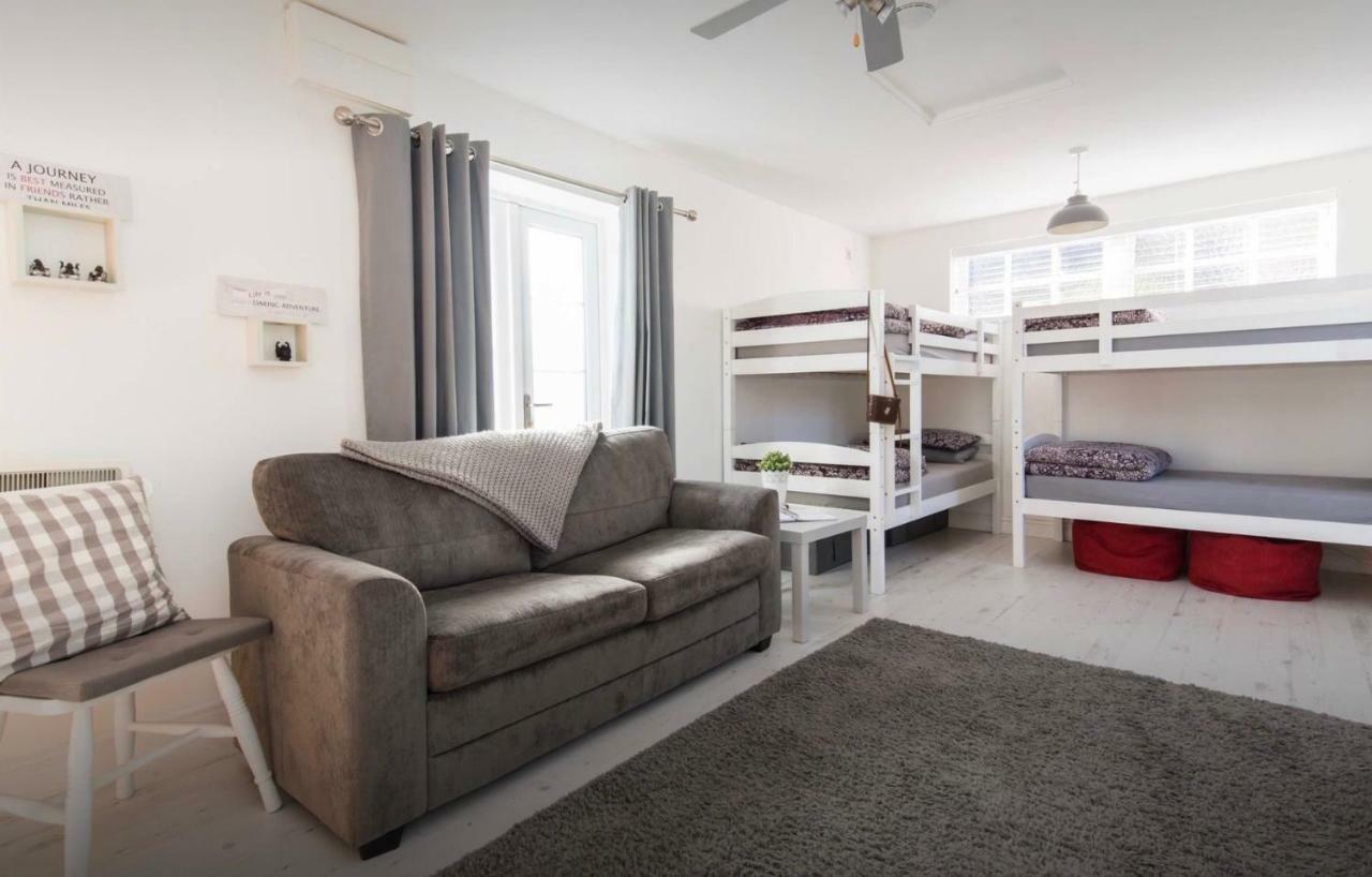 The Shed Bed & Breakfast Merthyr Tydfil Exterior photo